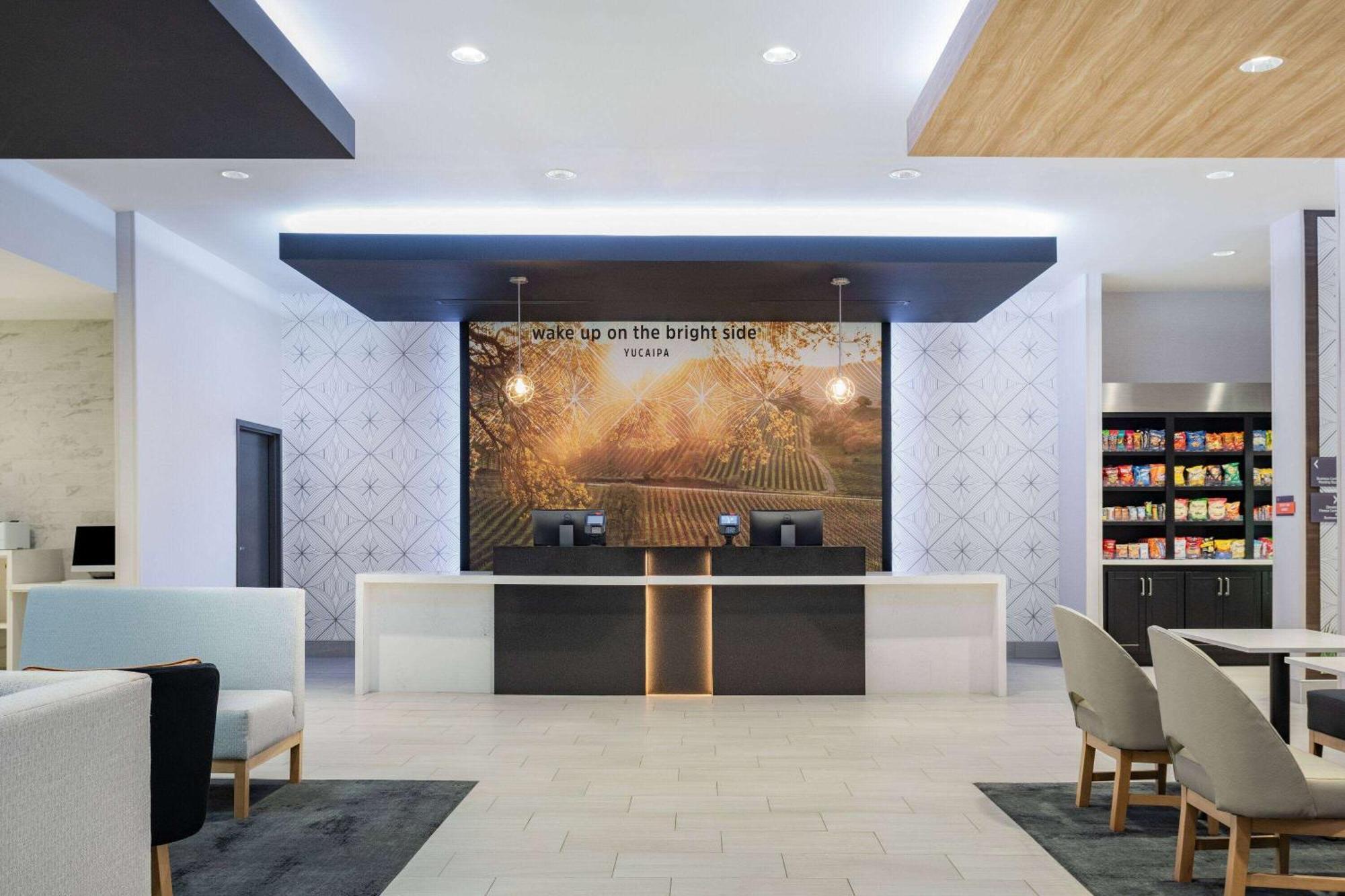 La Quinta Inn & Suites By Wyndham Yucaipa Exteriér fotografie